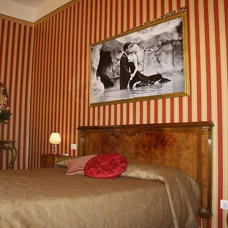 Le Sorelle Lumiere Bed and Breakfast Roma Habitación foto