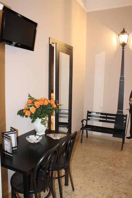 Le Sorelle Lumiere Bed and Breakfast Roma Habitación foto